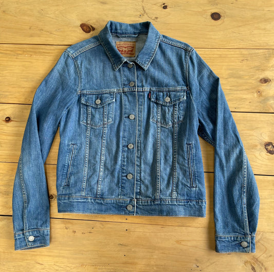 Chumpa Levis, XL