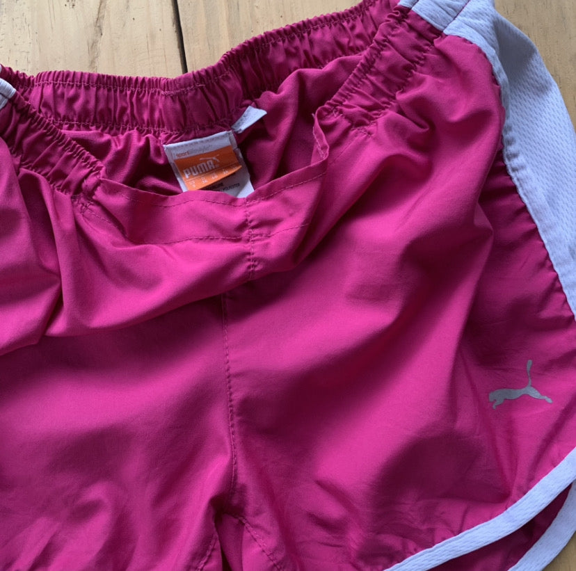 Short Puma, S