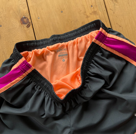 Short Nike, L