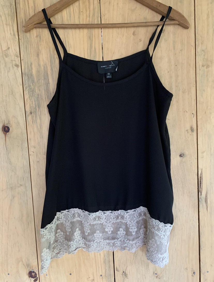 Blusa Romeo + Juliet, XS