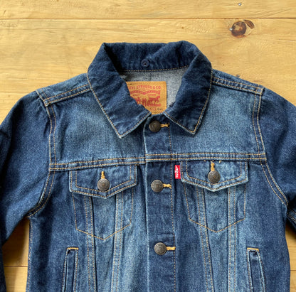 Chumpa Levis, 5 a 6 años