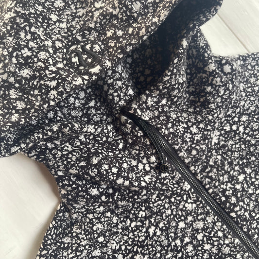 Chumpa Lululemon M
