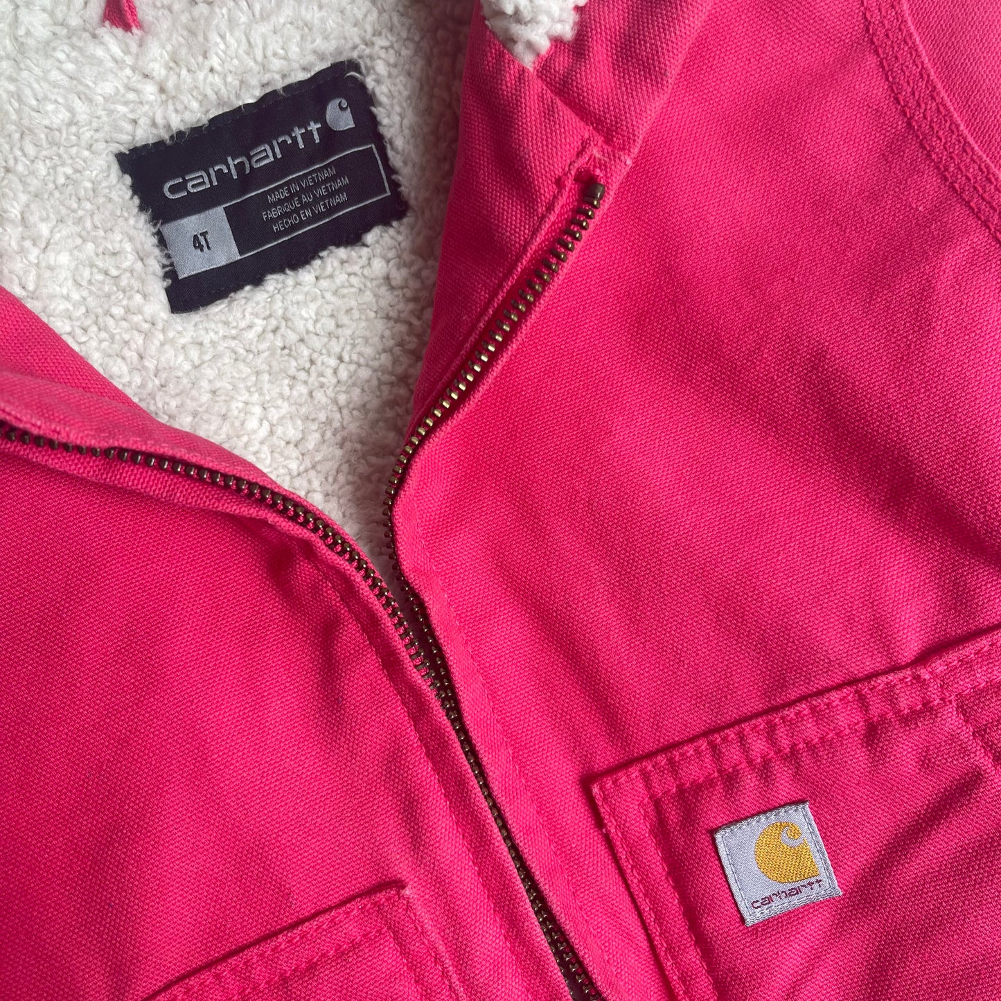 Chumpa Carhartt, 4 años