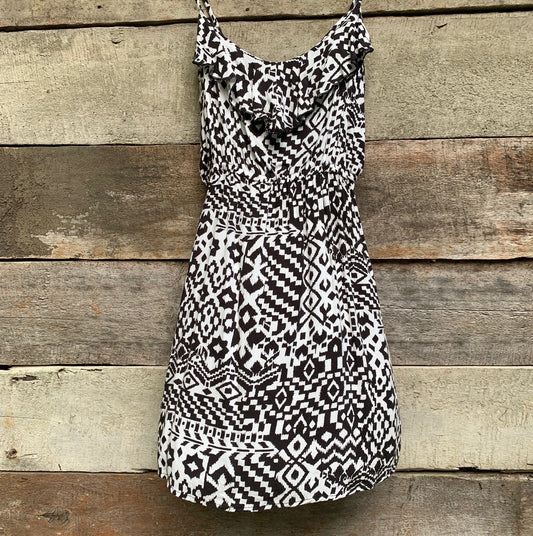 Divided, XS