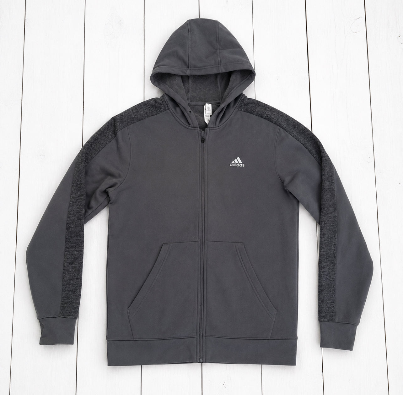 Chumpa Adidas, L